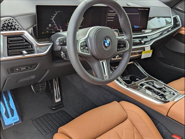 2025 BMW X5 M60i