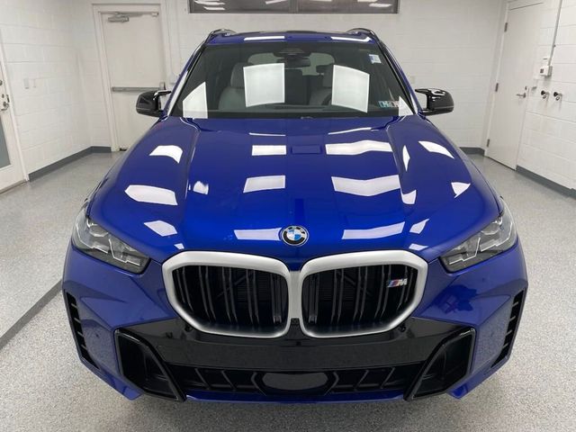 2025 BMW X5 M60i