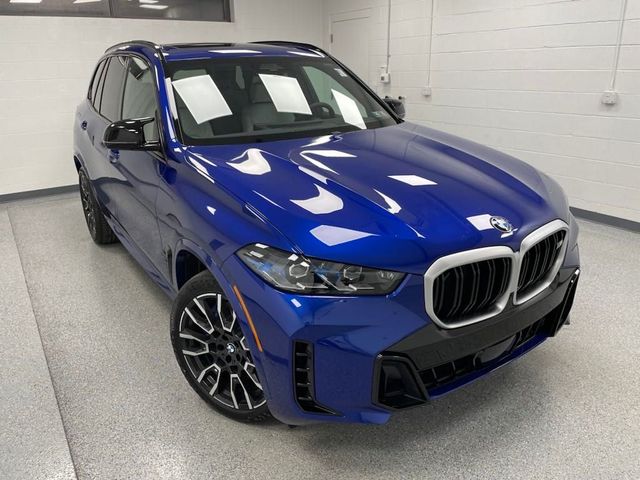 2025 BMW X5 M60i