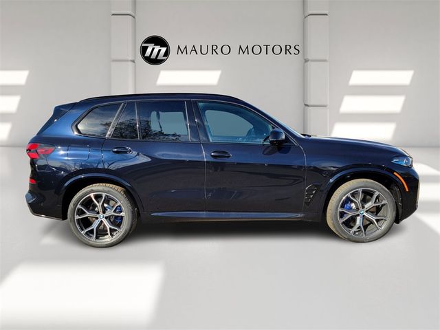 2025 BMW X5 M60i