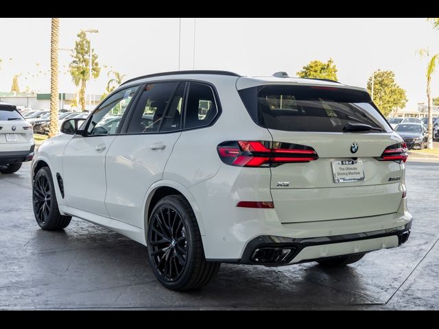 2025 BMW X5 M60i