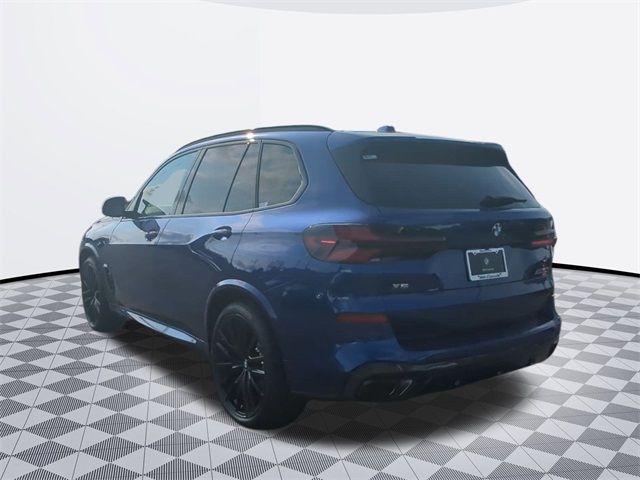 2025 BMW X5 M60i