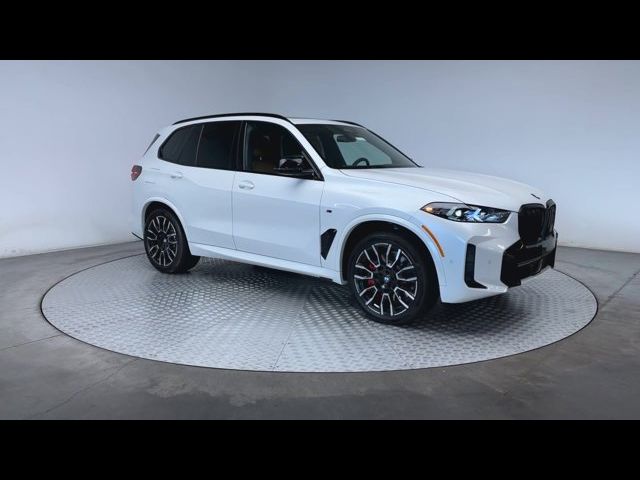 2025 BMW X5 M60i