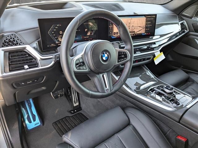 2025 BMW X5 M60i