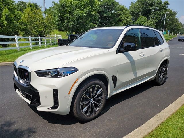 2025 BMW X5 M60i