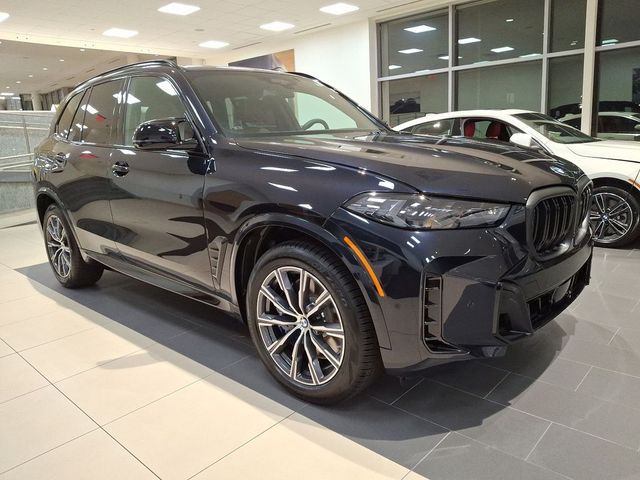 2025 BMW X5 M60i