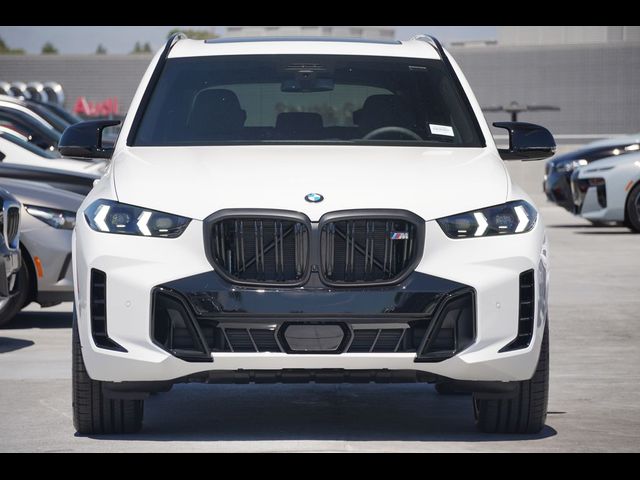 2025 BMW X5 M60i