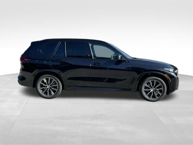 2025 BMW X5 M60i