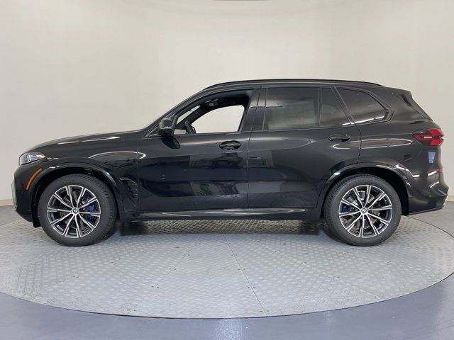 2025 BMW X5 M60i