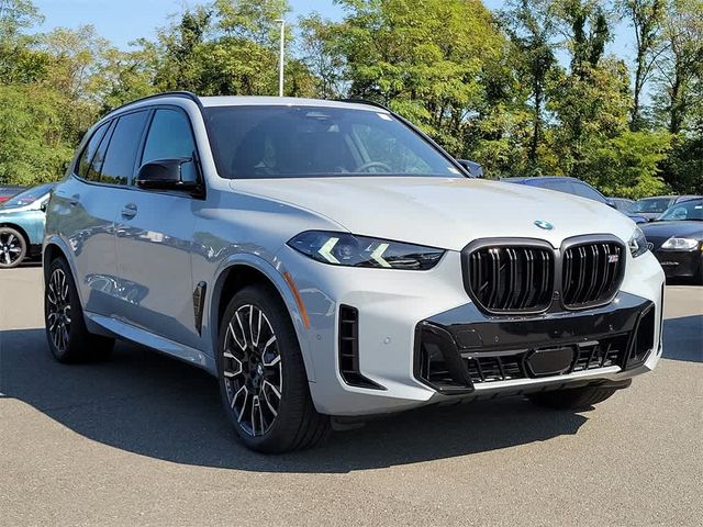 2025 BMW X5 M60i