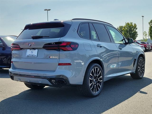 2025 BMW X5 M60i