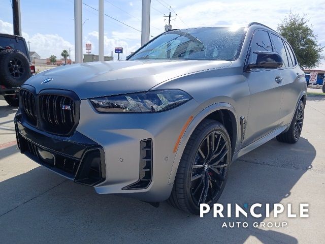 2025 BMW X5 M60i