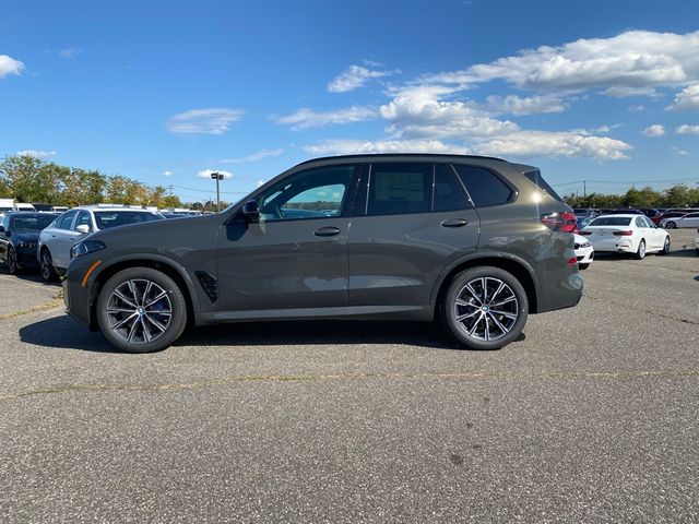 2025 BMW X5 M60i