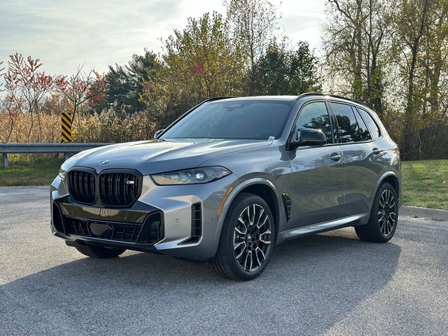 2025 BMW X5 M60i