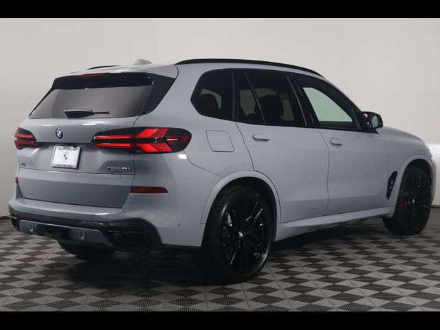 2025 BMW X5 M60i