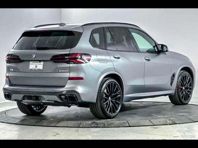 2025 BMW X5 M60i