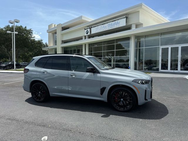 2025 BMW X5 M60i