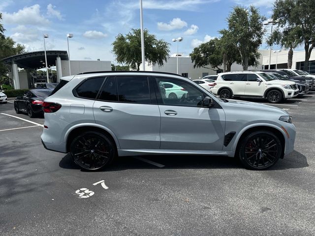 2025 BMW X5 M60i