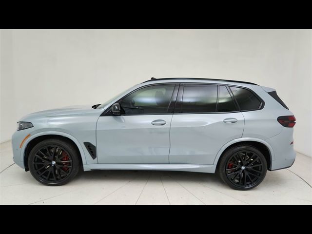 2025 BMW X5 M60i