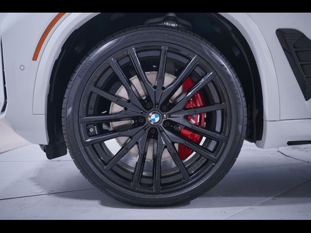 2025 BMW X5 M60i