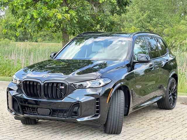 2025 BMW X5 M60i