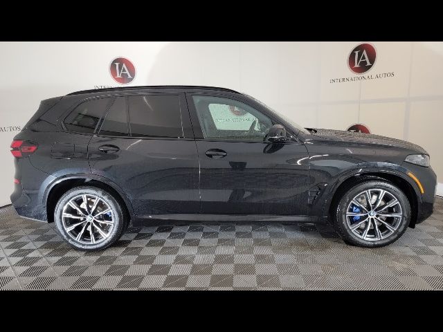 2025 BMW X5 M60i