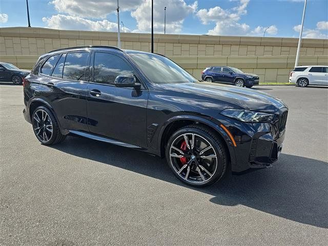 2025 BMW X5 M60i