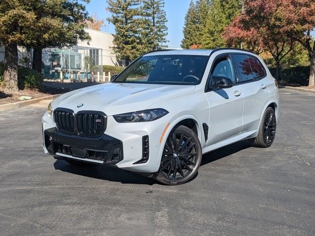 2025 BMW X5 M60i