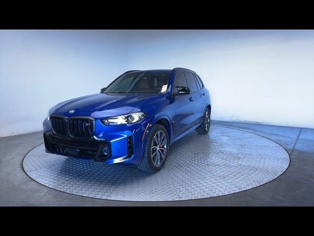 2025 BMW X5 M60i