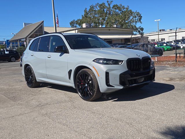 2025 BMW X5 M60i