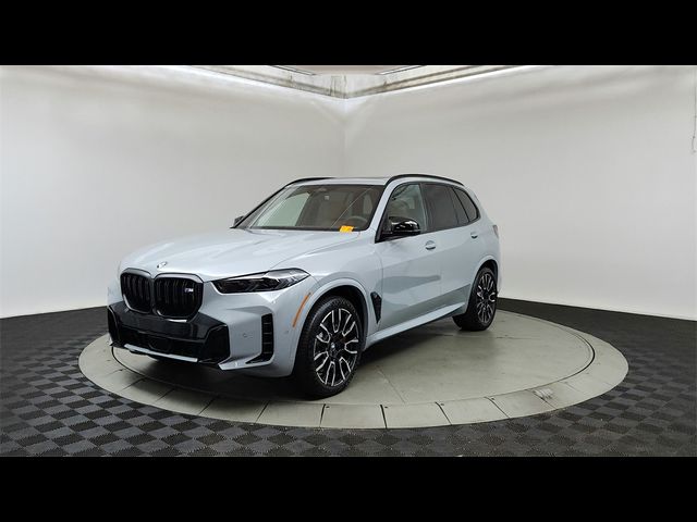 2025 BMW X5 M60i