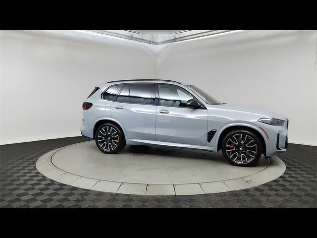 2025 BMW X5 M60i