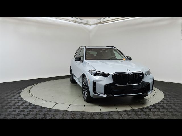 2025 BMW X5 M60i