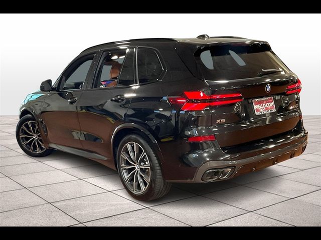 2025 BMW X5 M60i