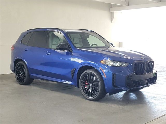 2025 BMW X5 M60i