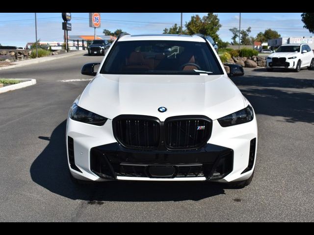 2025 BMW X5 M60i