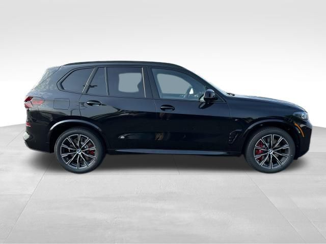 2025 BMW X5 M60i