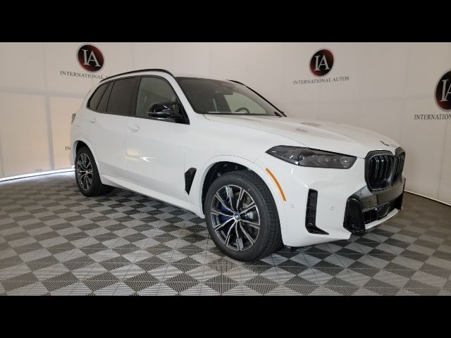 2025 BMW X5 M60i