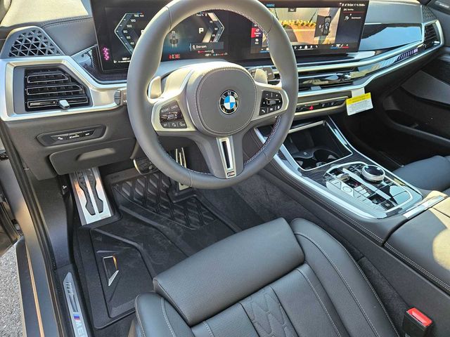 2025 BMW X5 M60i