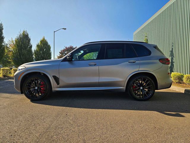 2025 BMW X5 M60i