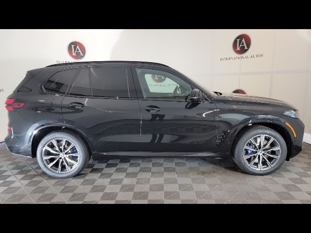 2025 BMW X5 M60i