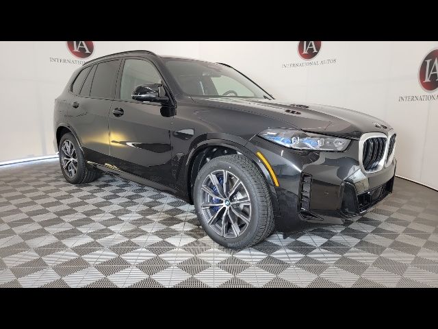 2025 BMW X5 M60i