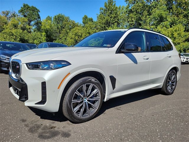 2025 BMW X5 M60i