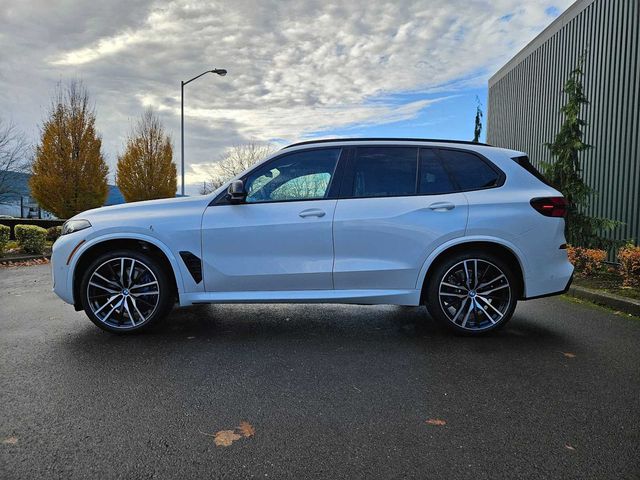 2025 BMW X5 M60i