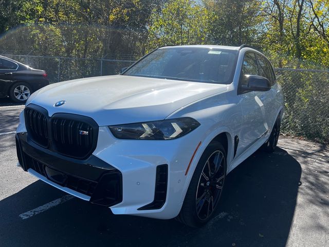 2025 BMW X5 M60i