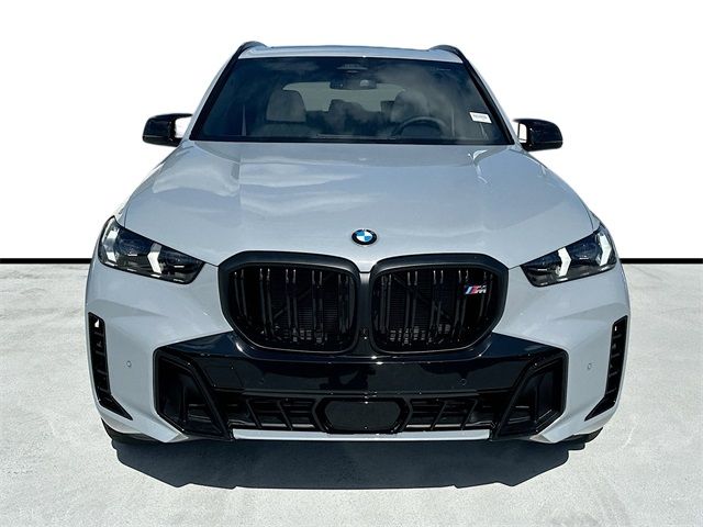 2025 BMW X5 M60i