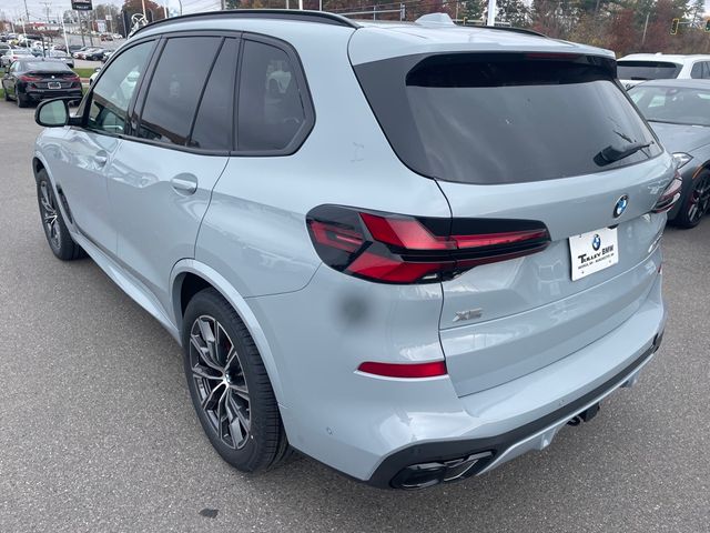 2025 BMW X5 M60i