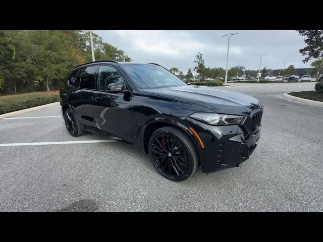 2025 BMW X5 M60i