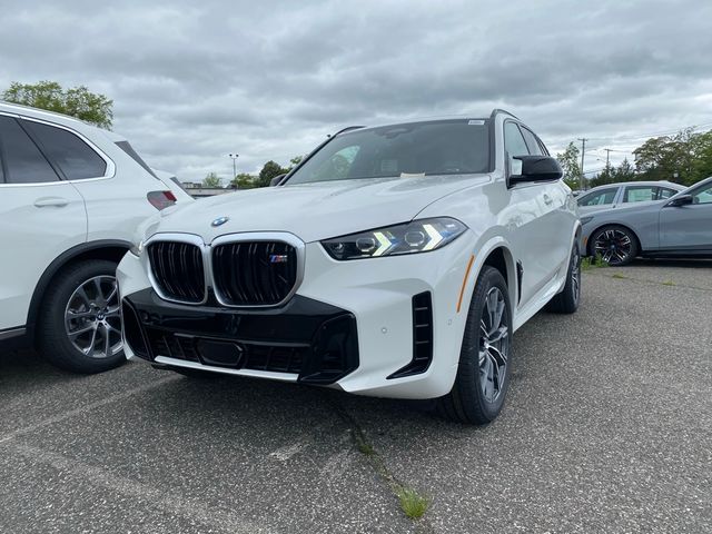 2025 BMW X5 M60i