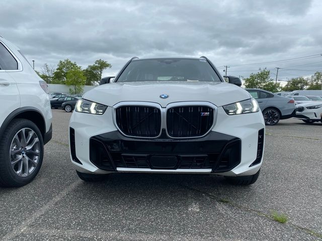 2025 BMW X5 M60i